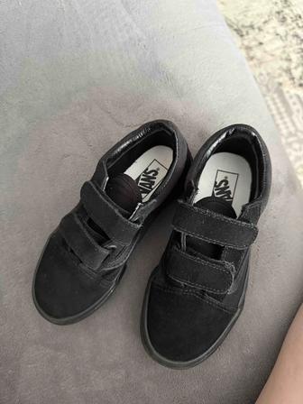 Продам детские кеды vans