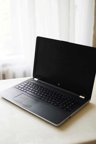 Ноутбук HP BS с i3