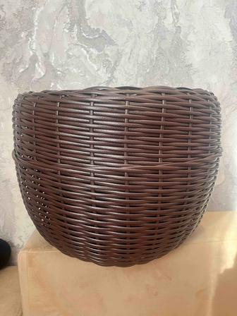 Продам Кашпо из ротанга 20 литров
