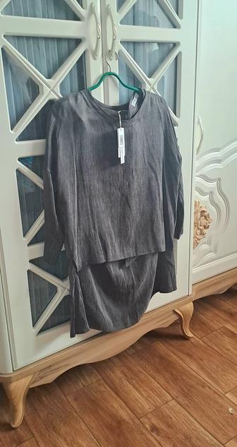 Стильный женский костюм с юбкой (Турция) Новый.