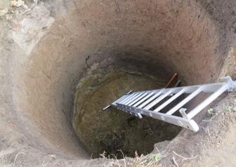 Копаем ямы под бассейн сан узел траншеи септик