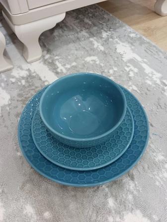 Продам тарелки набор посуды