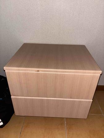 Продам тумбу небольшую