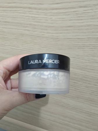 Пудра Laura Mercier