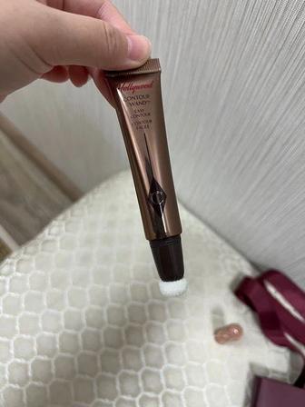Продаю жидкий контур Charlotte Tilbury
