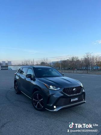 Аренда на Тоиота хайлендер