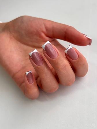 Маникюр-педикюр