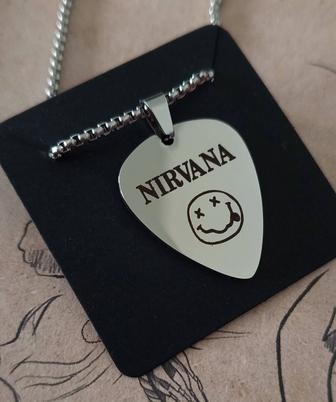 Кулоны и подвески