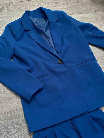 Костюм с брюками