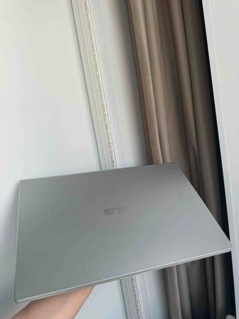 Ноутбук ASUS