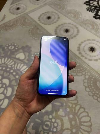 Продам iPhone 13