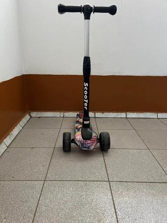 Сомакат sckoter