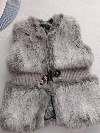 Продам жилетки на девочку два года