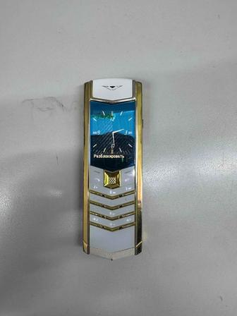 Продается телефон VERTU