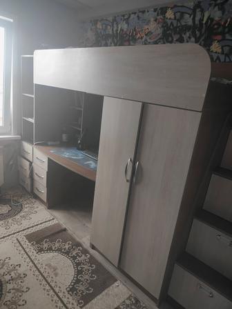 Спальный гарнитур