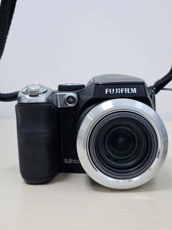 Продаётся Фотоаппарат Fujifilm FinePix S8000fd с сумкой