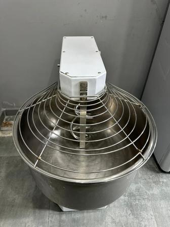 Тестомес Абат, 60.