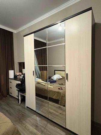 Продам шкаф, комод и зеркало