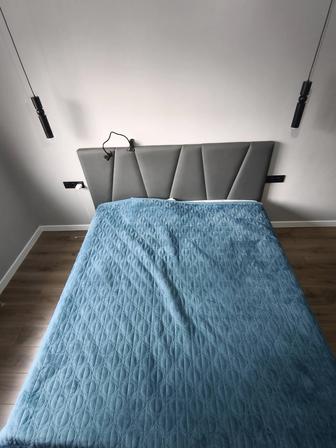 Кровать продаю