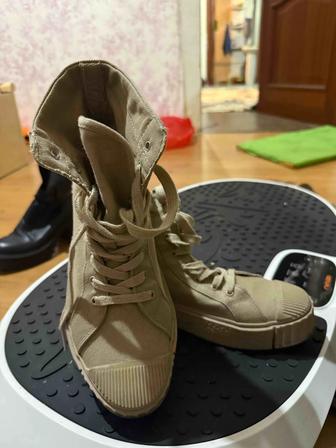 Продам кроссовки / кеды