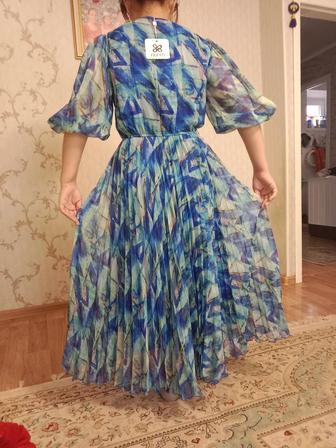 Новый женский платья