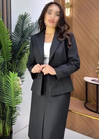 Продаю новый костюм