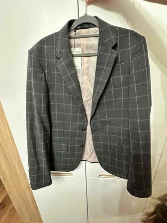 Мужской костюм (пиджак брюки), новый
