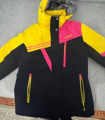 Горнолыжный гостюм