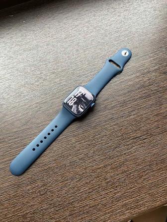 Продам Apple Watch 7