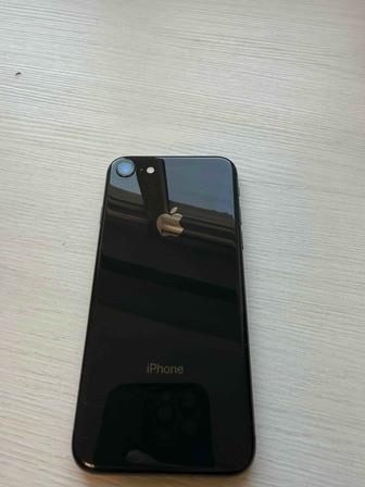 iPhone 8