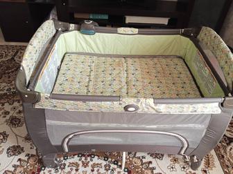Продам складной манеж бренд Graco