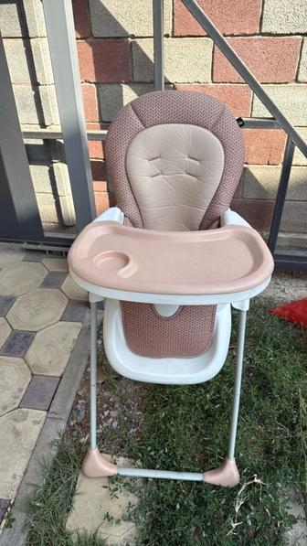 Продам стульчик для кормления