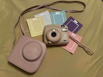 Продаю instax mini 11