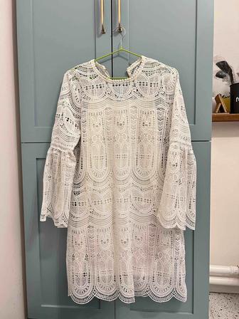 Продам нарядное белое платье