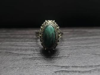 Винтажное серебряное кольцо с малахитом времён СССР
