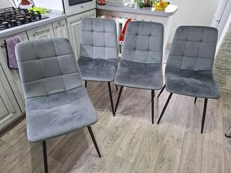 Продам новые стулья