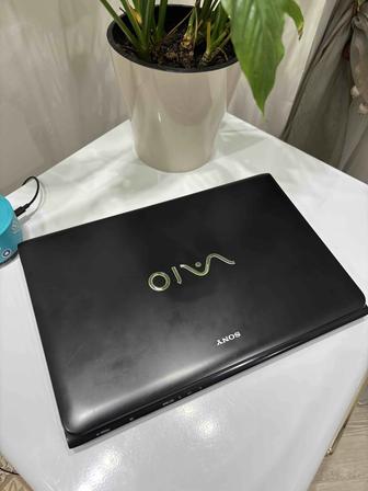 Продам Ноутбук Sony VAIO E-series (2012года)