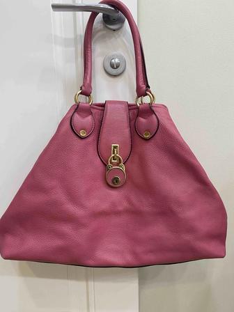 Кожаная сумка Moschino