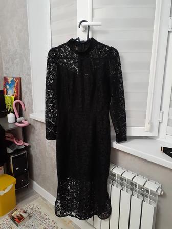 Платье черное длина миди