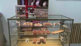 Витринный холодильник