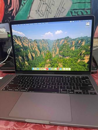 MacBook Pro 13 M2 8Gb 512ssd