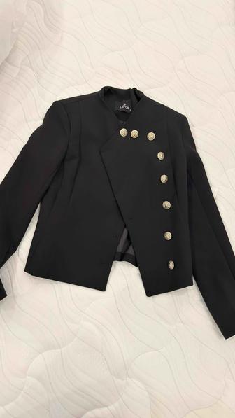 Продам пиджаки