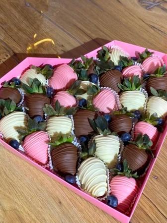 Клубника в бельгийском шоколаде