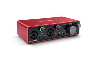 Продаю звуковую карту Focusrite Scarlett 2i2