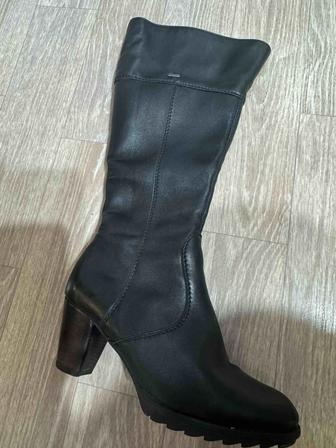 Продам полностью натуральные комфортные сапоги