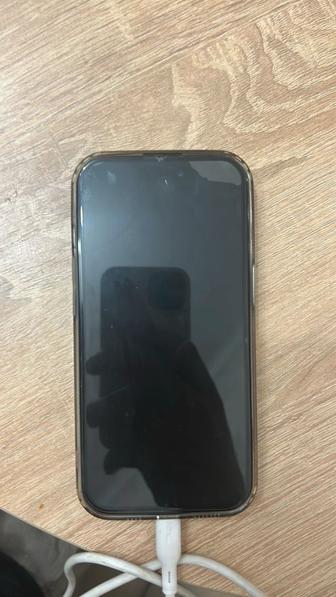 Продам айфон 15 срочно