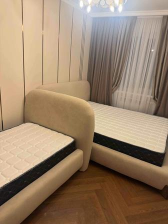 ПРОДАМ ДВЕ КРОВАТИ БЕЗ МАТРАСА