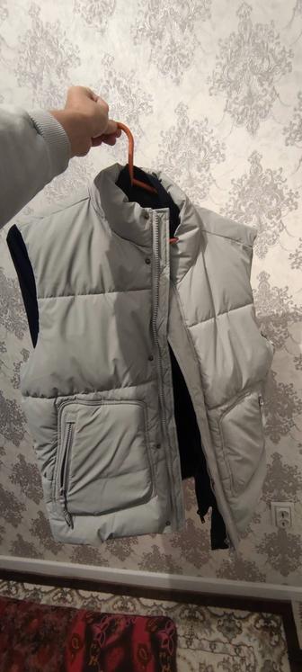 Безрукавка жилет теплый Новый