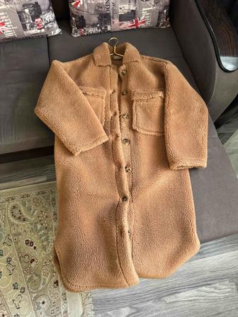 Продается эко шубка в хорошем состоянии,зима до минус 30