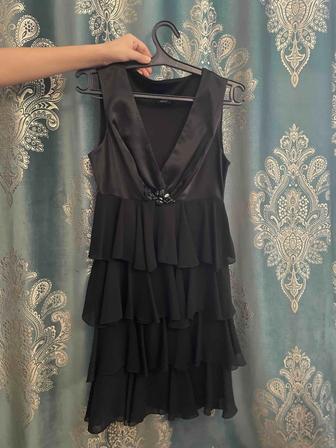 Черное платья